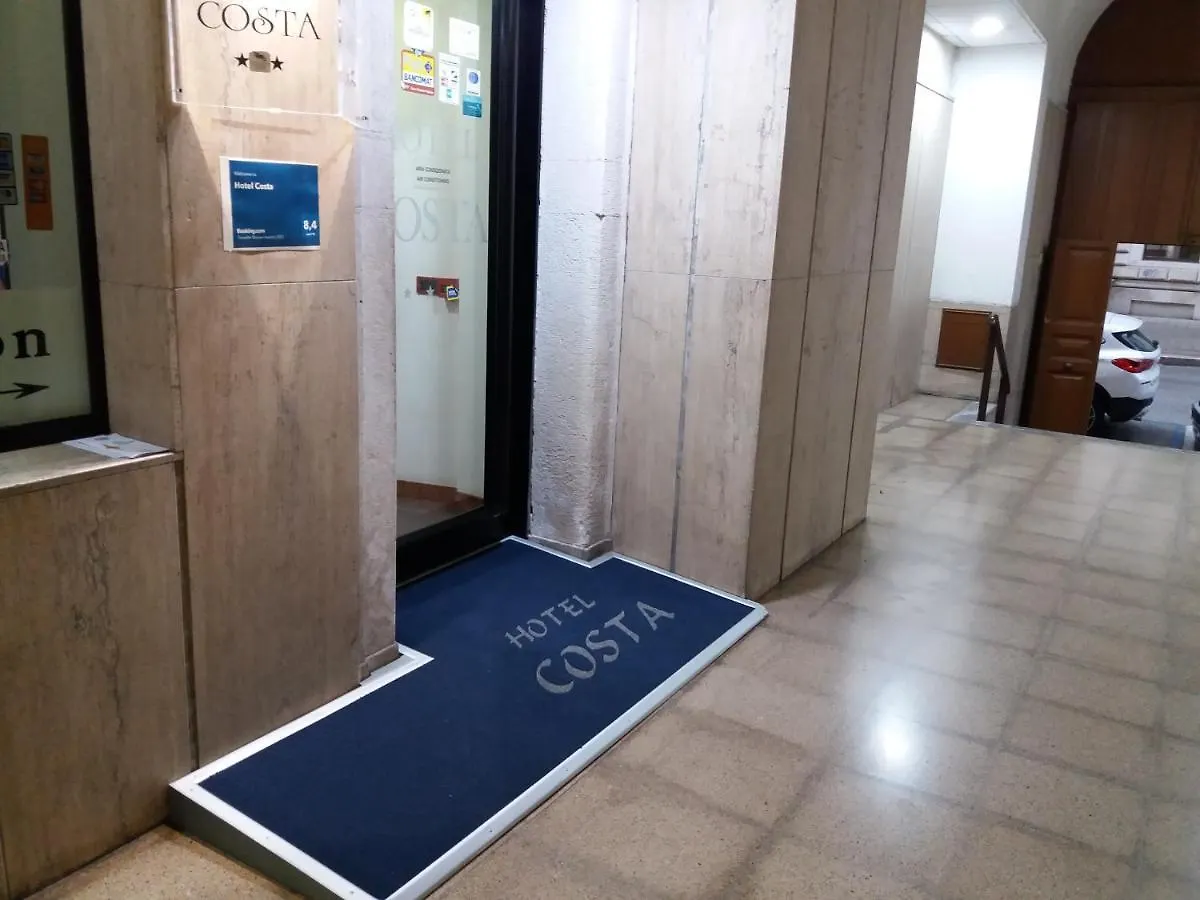**  Hotel Costa Bari Itália