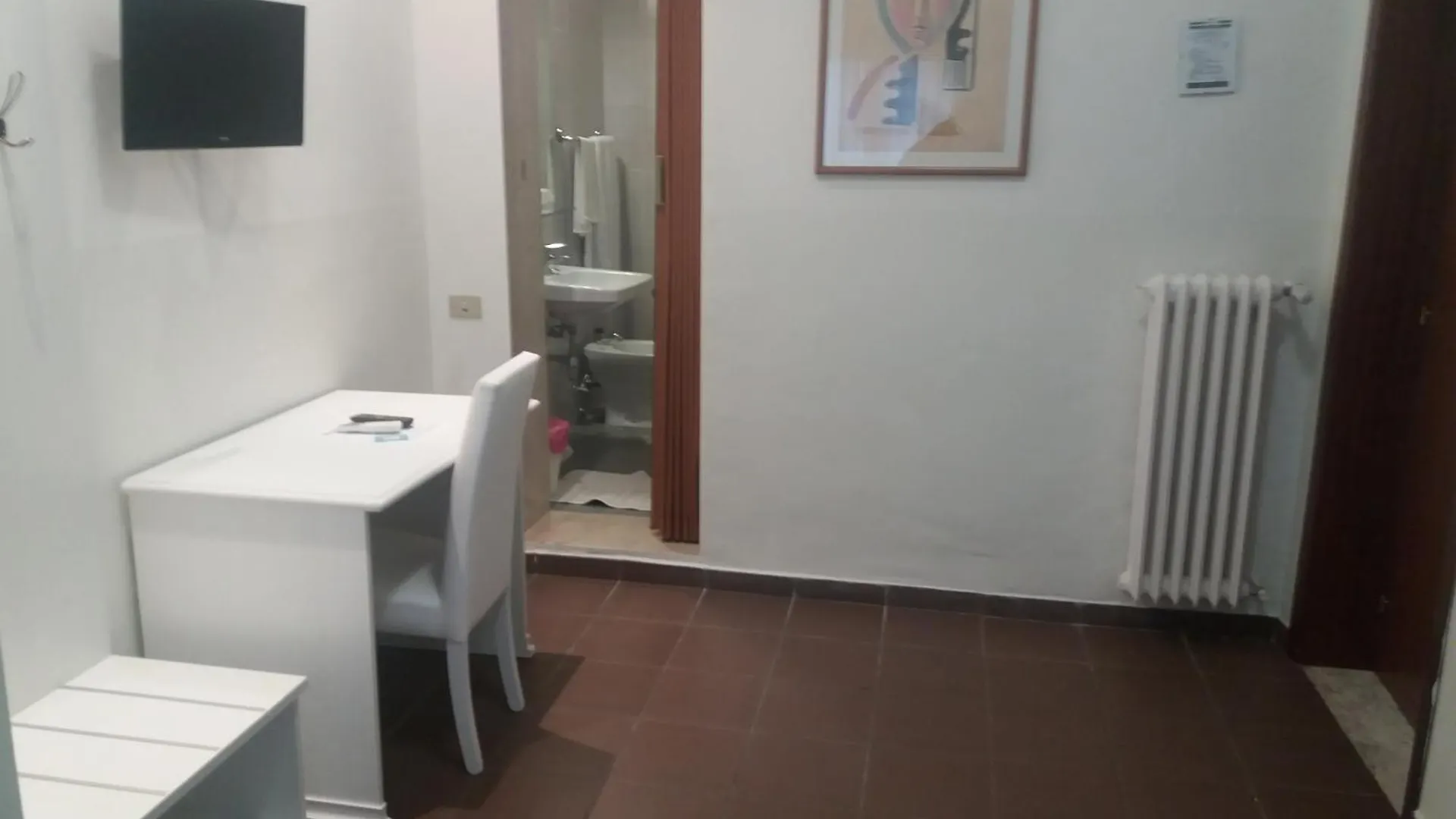 **  Hotel Costa Bari Italia