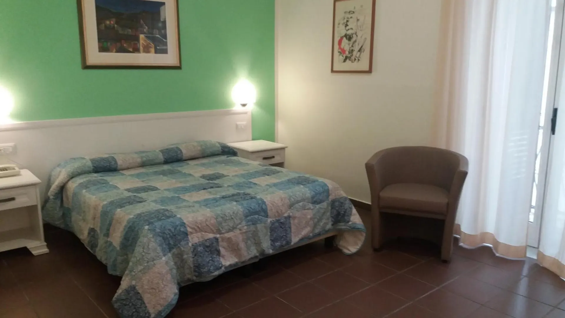 **  Hotel Costa Bari Italia
